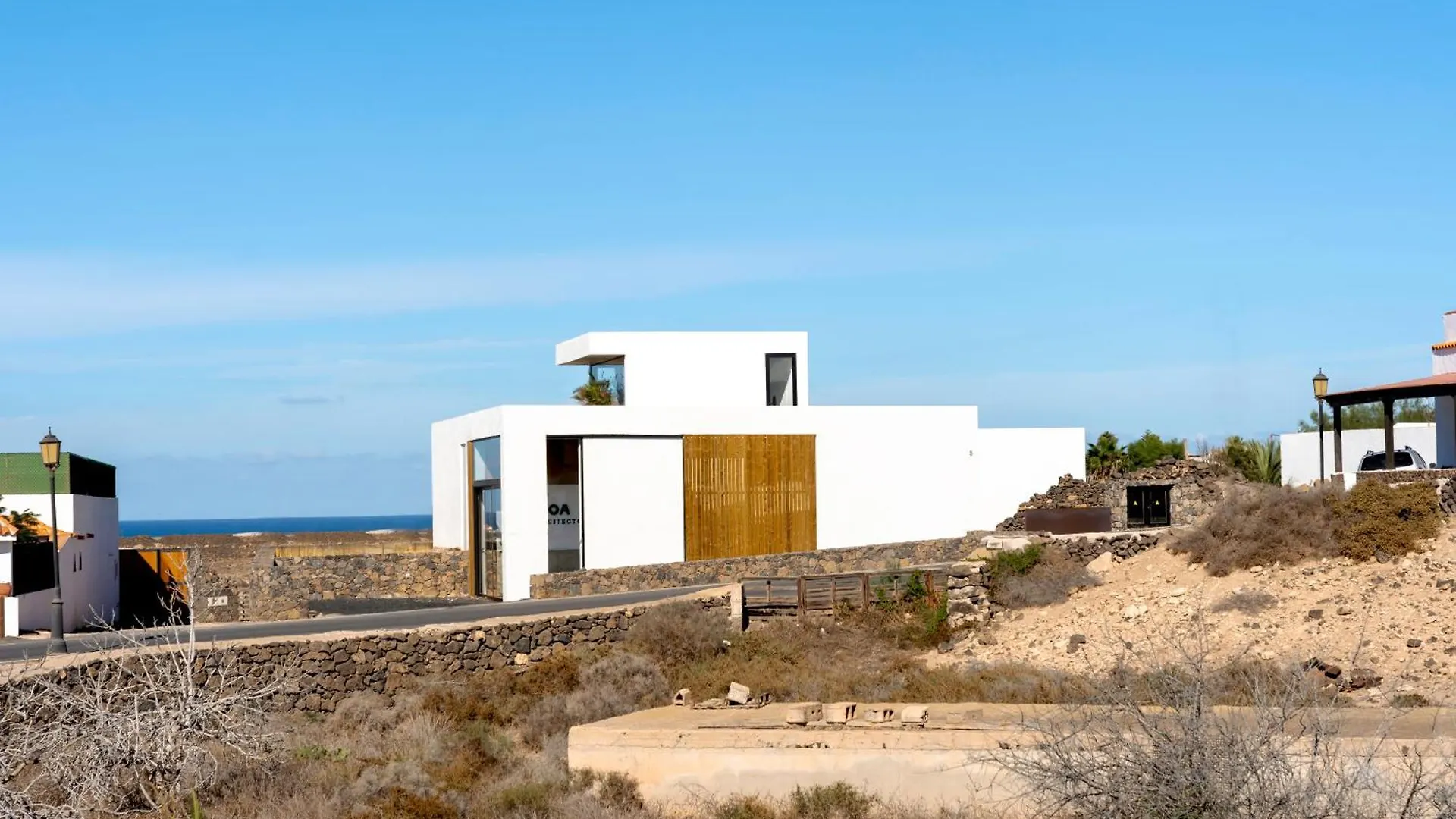 Salty Villa By Aura Collection Roque